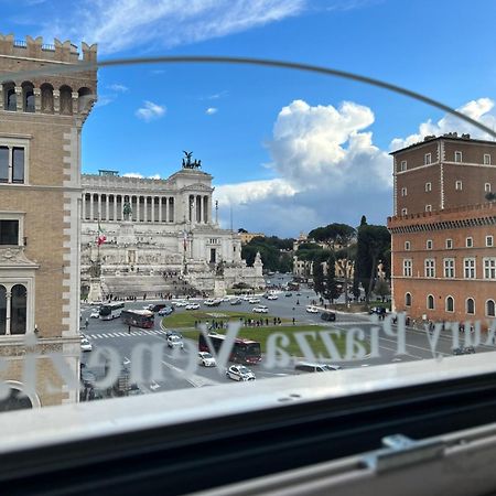 Piazza Venezia Luxury Suite Roma Exterior foto