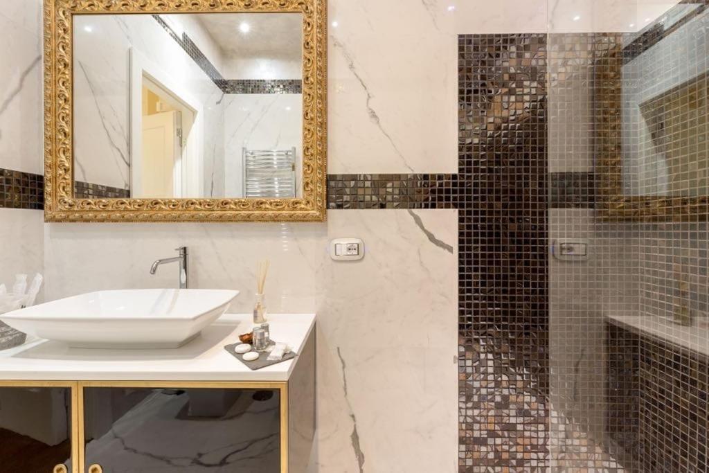 Piazza Venezia Luxury Suite Roma Exterior foto