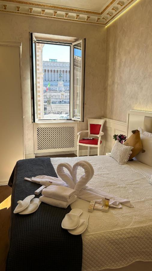 Piazza Venezia Luxury Suite Roma Exterior foto