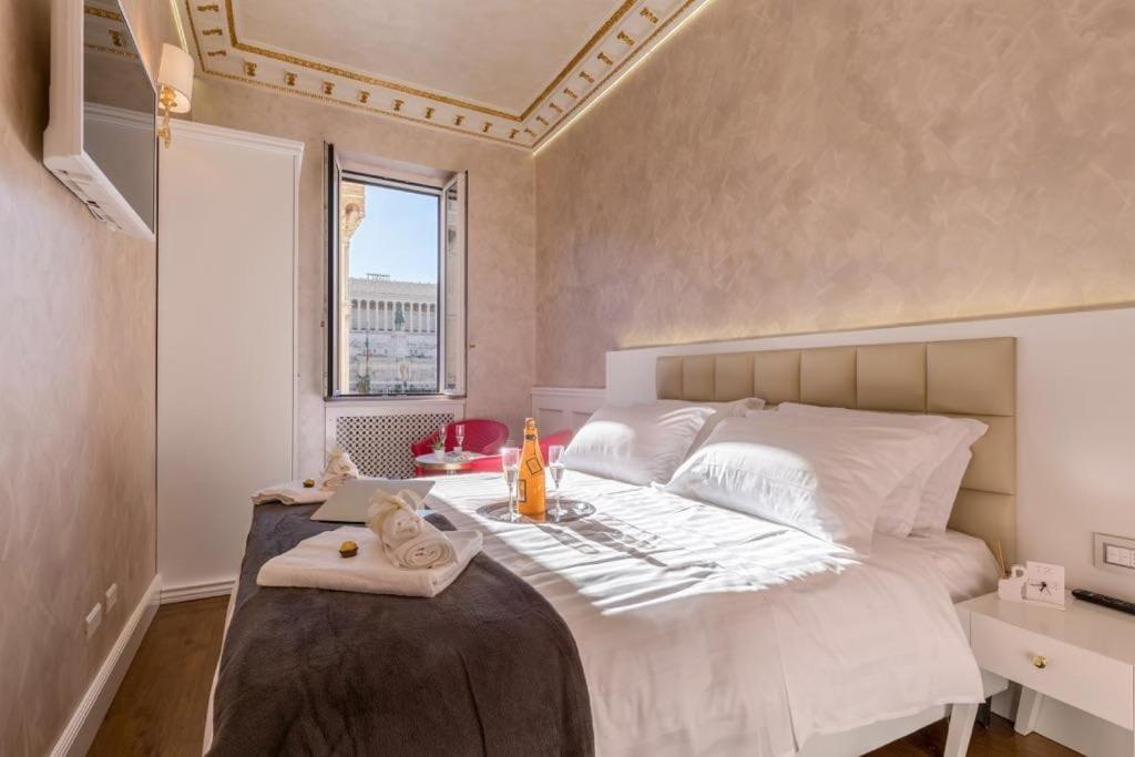 Piazza Venezia Luxury Suite Roma Exterior foto