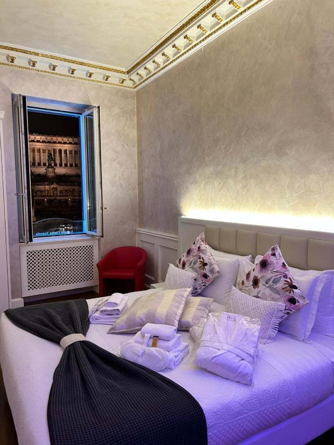 Piazza Venezia Luxury Suite Roma Exterior foto
