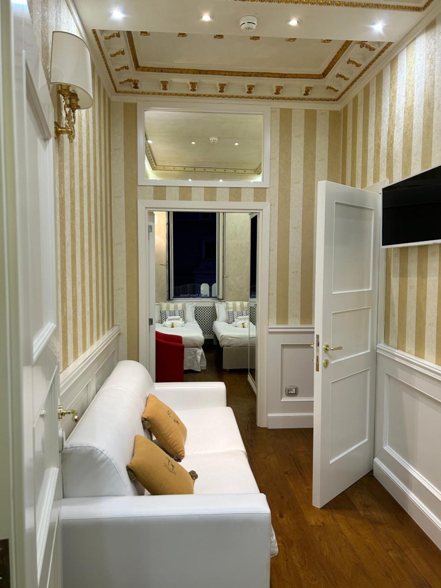 Piazza Venezia Luxury Suite Roma Exterior foto
