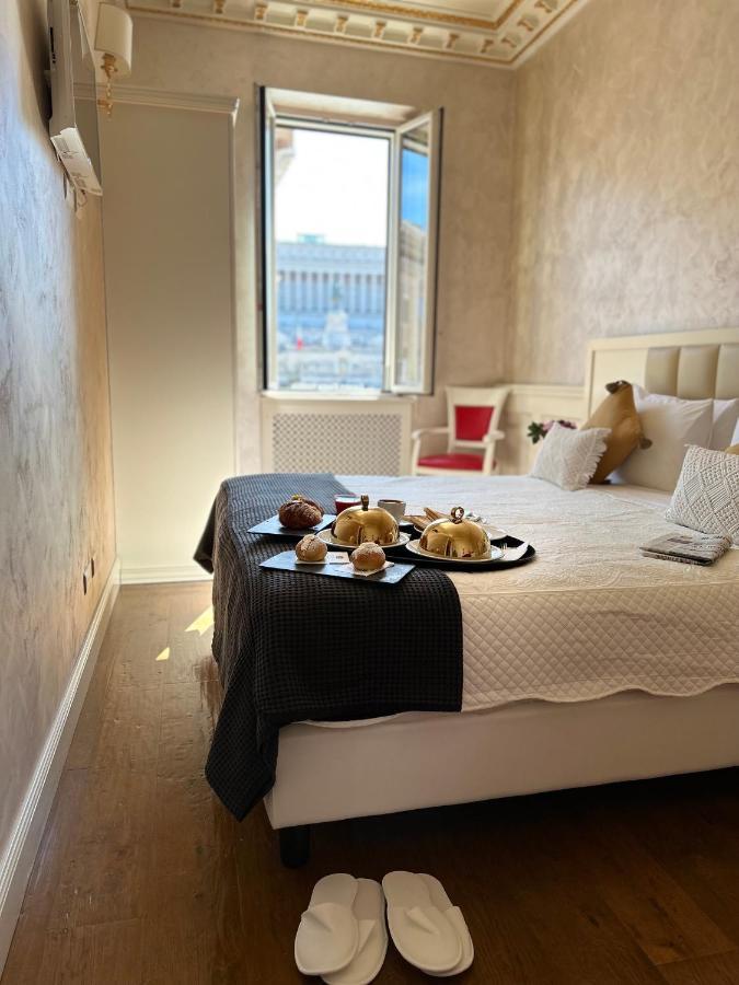Piazza Venezia Luxury Suite Roma Exterior foto