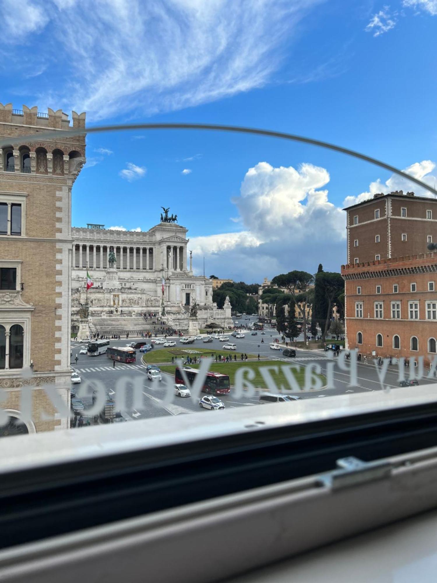 Piazza Venezia Luxury Suite Roma Exterior foto