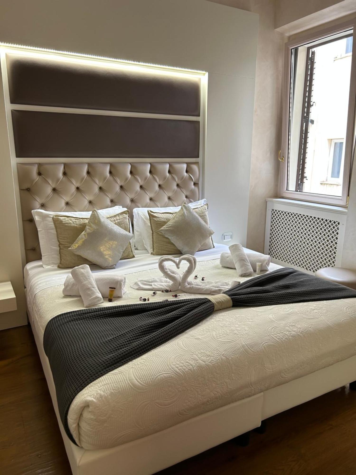 Piazza Venezia Luxury Suite Roma Exterior foto